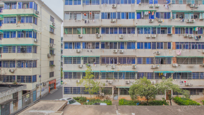 南苑小区西37幢外景图