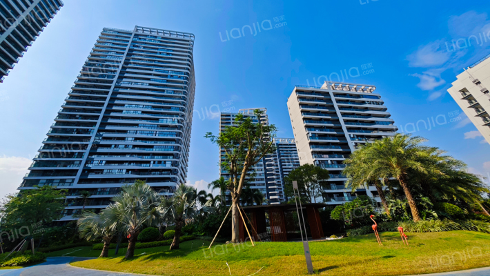 彰泰红树湾小区外景图