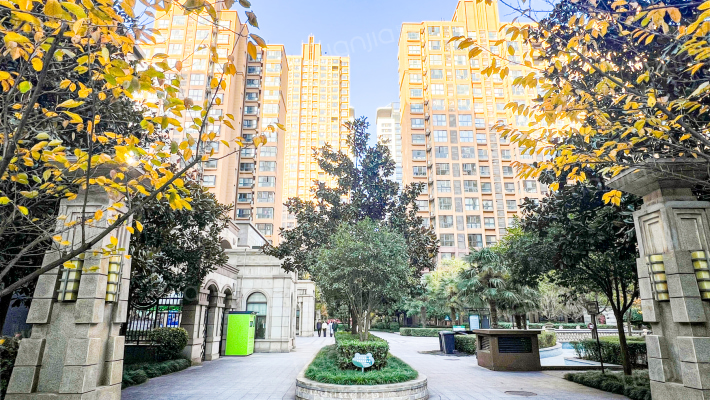 怡景华庭外景图