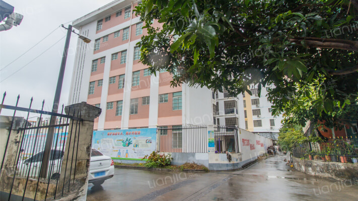 白屋新村外景图