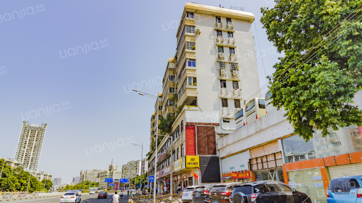 珍宝巴士楼外景图