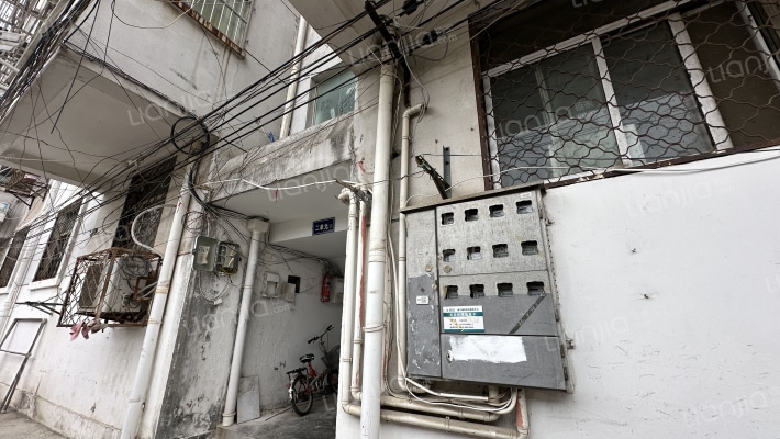 东明大厦外景图