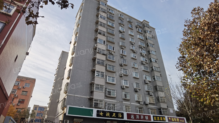 一中宿舍高层外景图