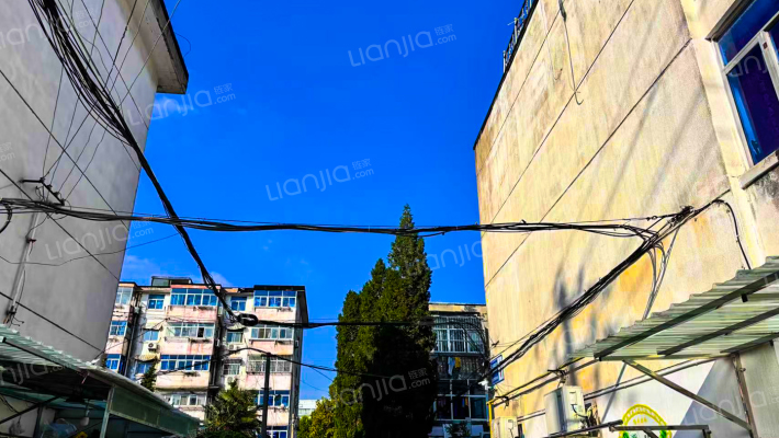 江苏开通建设工程有限公司宿舍区外景图