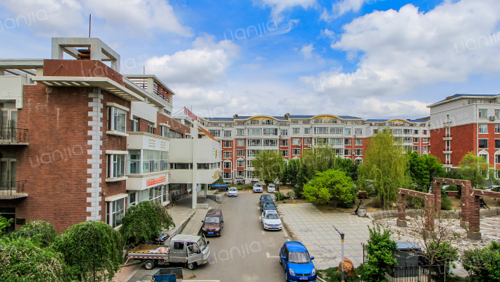 雅舍枫林外景图