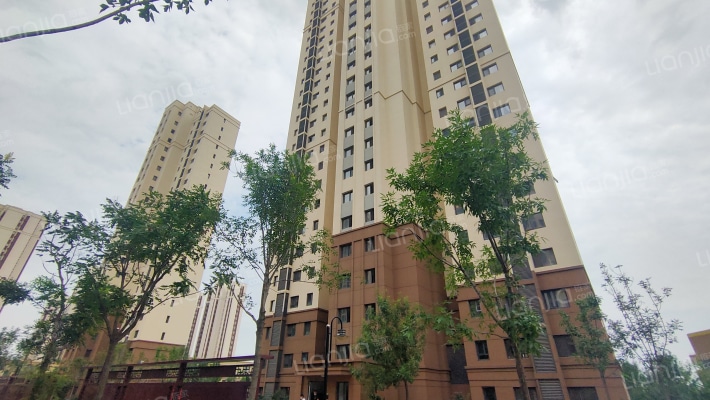 梁锦西苑外景图