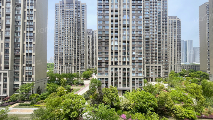 立信华府外景图