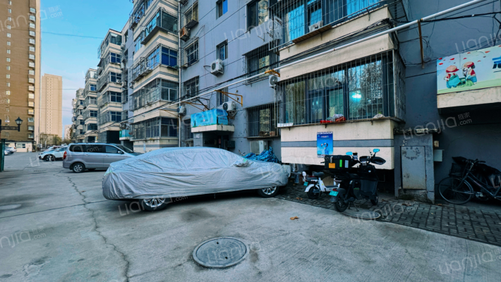 春明里小区外景图