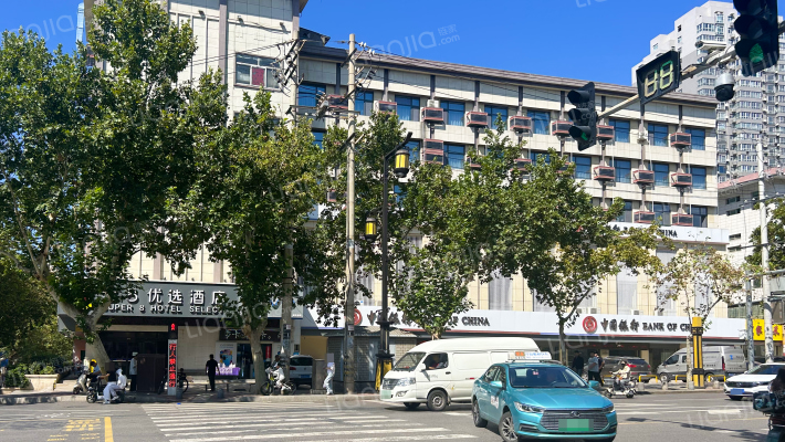 东方科贸大厦外景图