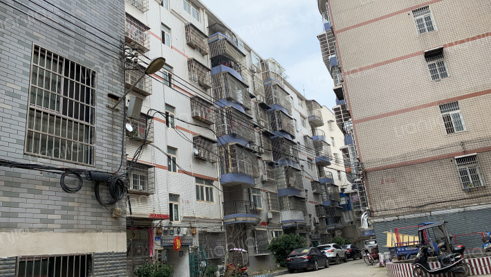 鑫宸花园小区外景图