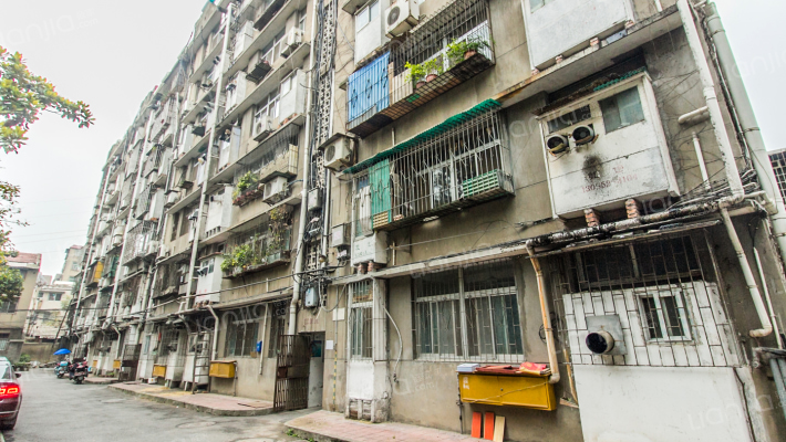 二水厂家属院外景图