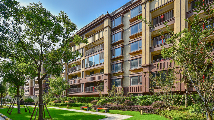 溪畔花园外景图