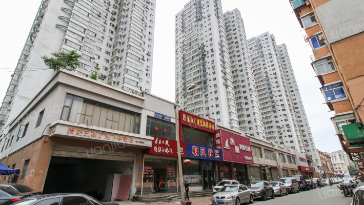 鸿利聚隆三期外景图