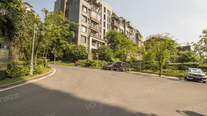 半山公馆外景图