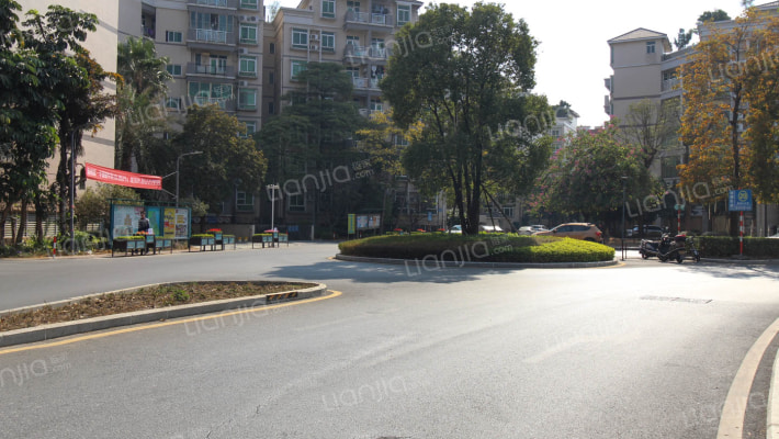 江滨花园外景图