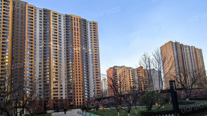 万科蓝山二期外景图