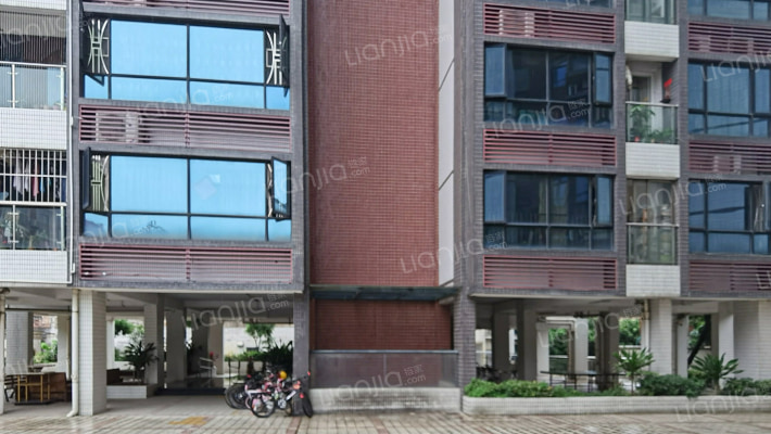 森林小筑外景图