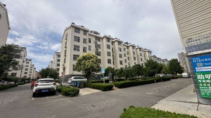 裕泰祥花园外景图