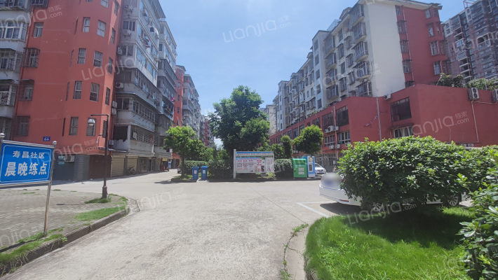 黄金花园外景图