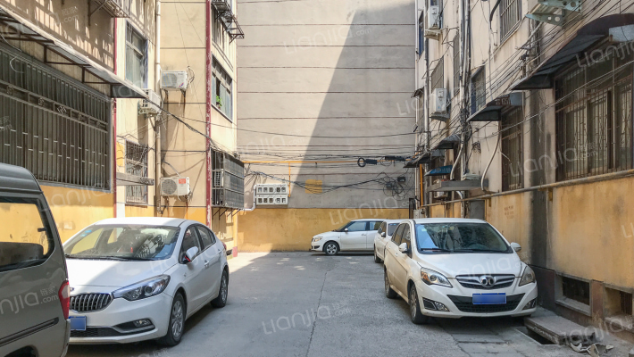 农机公司家属院外景图