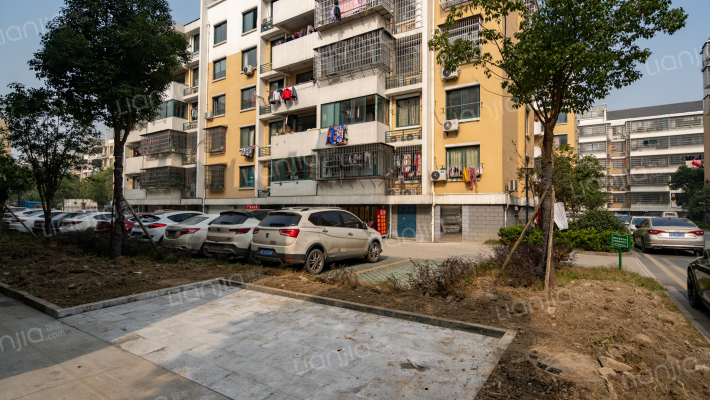 景和嘉苑外景图