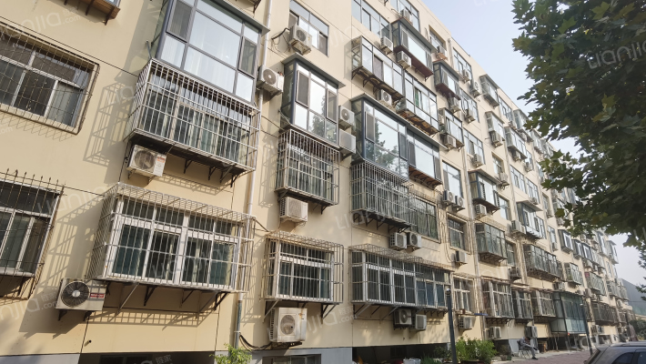 石家庄中级人民法院外景图