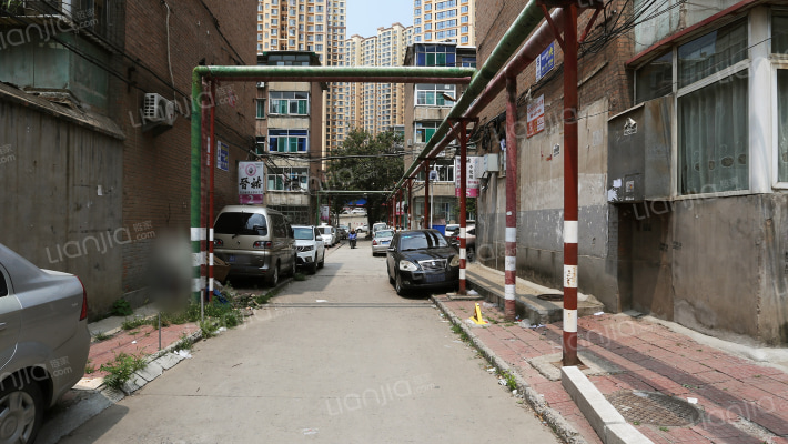 新源里铁路小区外景图