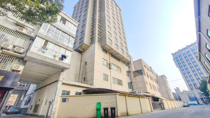 展望大厦外景图