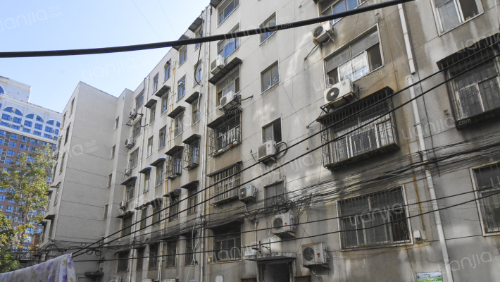 汽车配件公司外景图