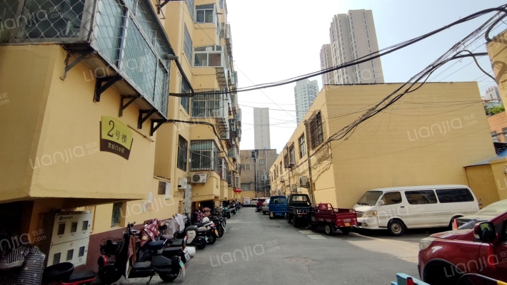 宫后门小区外景图