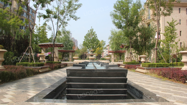 北京公园外景图