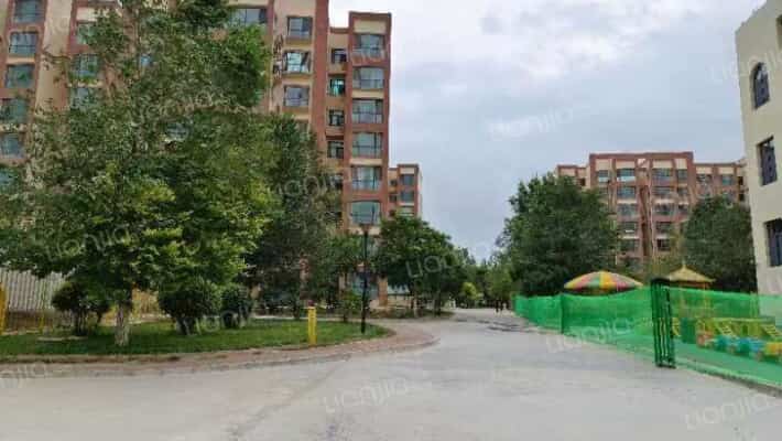 新安家园东区外景图