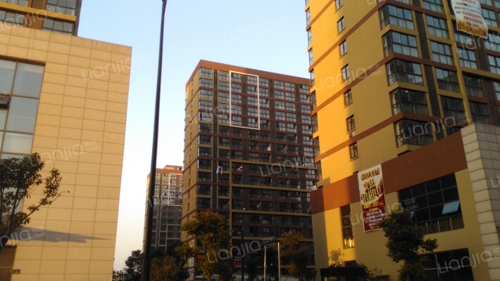 头格月雅城外景图