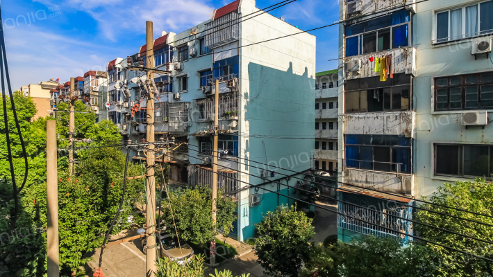 梅园二里外景图