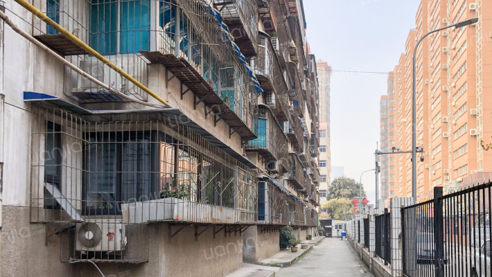 西安建总高新住宅外景图