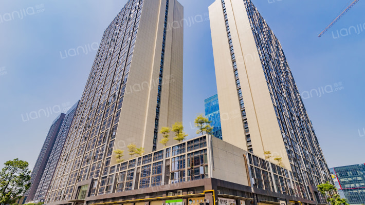 香江国际金融中心外景图