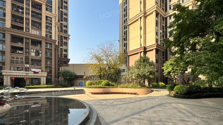 雅居乐江玥外景图