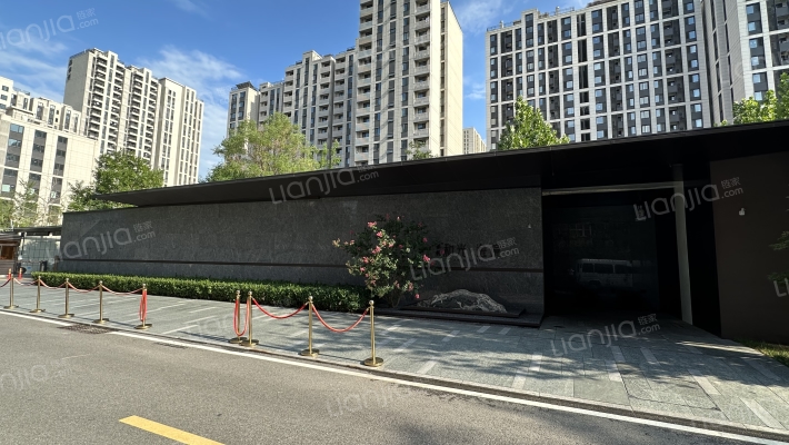 保利和光逸境外景图