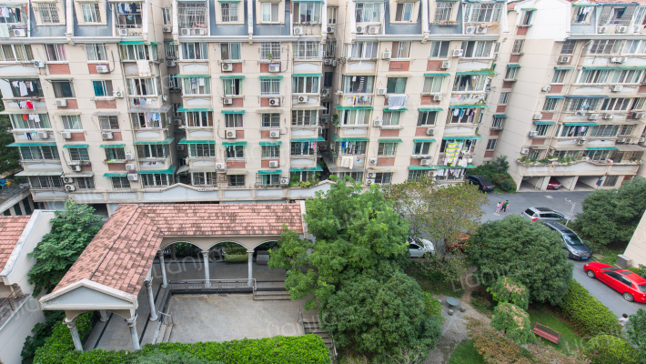 华苑公寓外景图