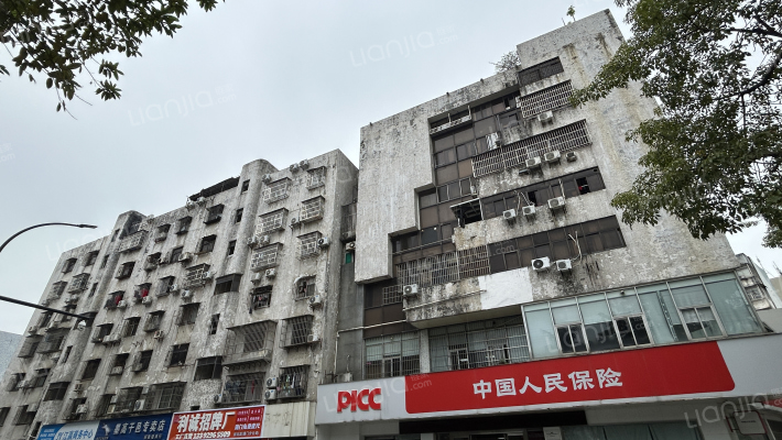 中国人保宿舍楼外景图