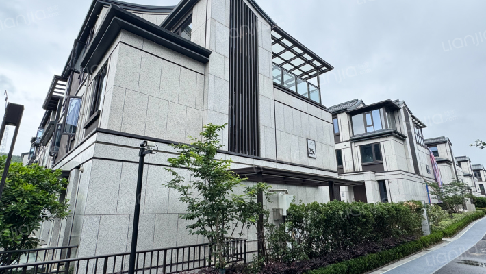 会稽云庐外景图