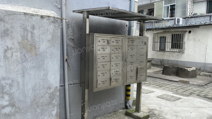 外菱塘路33号外景图