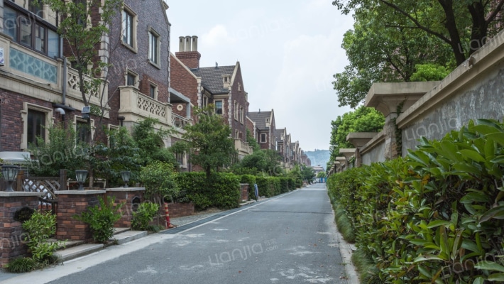 紫琅上郡外景图