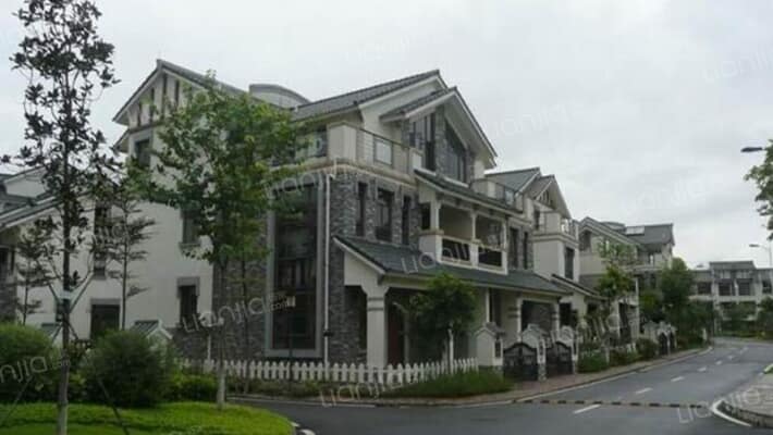 逸泉山庄外景图