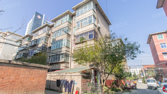 烤厂家属院外景图