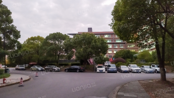 富海商务苑外景图