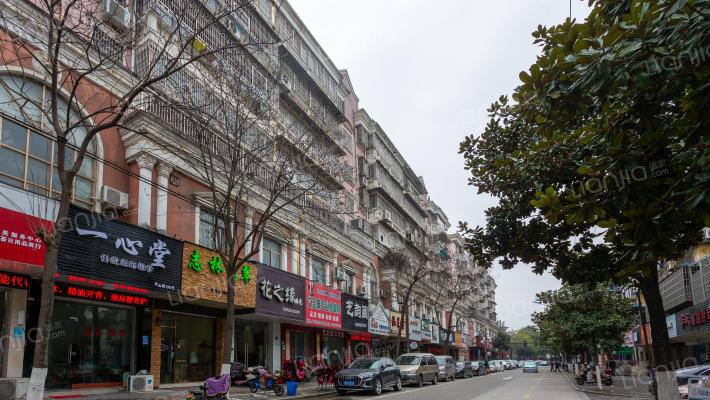 广场新村外景图