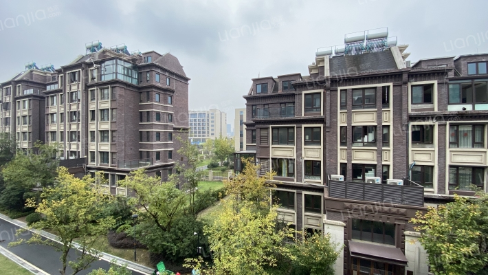 盛和九里香堤一期外景图