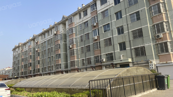 玉龙花苑外景图