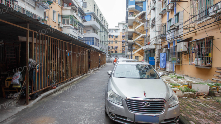 曹都巷小区外景图